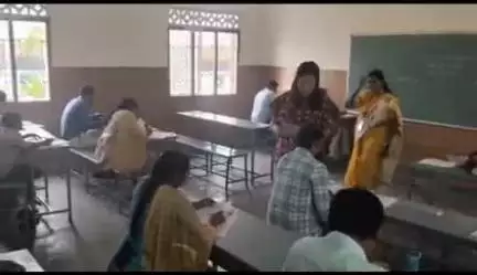 பெரம்பலூர்: பெரம்பலூரில் குரூப் 1 குரூப் 1A தேர்வு நடந்த மையங்களை மாவட்ட கலெக்டர் நேரில் பார்வையிட்ட ஆய்வு செய்தார்