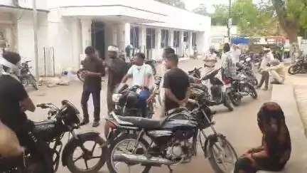 मुरैना नगर: गणेशपुरा में राशन लेने आए युवक को कंट्रोल पर पीटा, घायल ने संचालक पर पिटवाने का आरोप लगाया