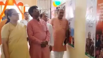 ইংরেজবাজার: নরেন্দ্র মোদির ১১ বছরের কার্যকলাপের সাফল্য তুলে ধরে পুড়াটুলি এলাকায় বিজেপি কার্যালয়ে একাধিক কর্মসূচির আয়োজন