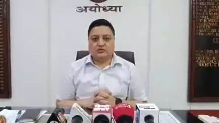 DM ने सभी संबंधित विभाग के अधिकारियों को कांवड़ यात्रा और सावन झूला मेले की तैयारी पूरी करने के दिए निर्देश