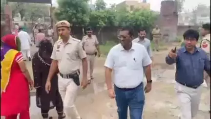 झज्जर: डीसी ने किया पंचायत उपचुनाव की मतदान प्रक्रिया का निरीक्षण, मतदान केंद्रों पर शांतिपूर्ण मतदान जारी