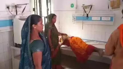 तमकुही राज: अहिरौलीदान लोकनहा में जमीनी विवाद में महिला गंभीर रूप से घायल, सीएचसी तमकुहीराज में चल रहा इलाज