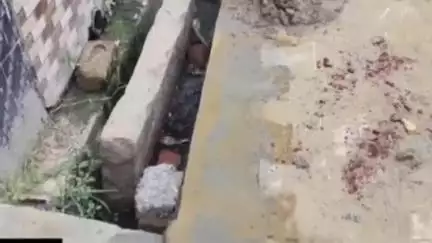 जगाधरी: साढ़ौरा वार्ड नंबर 4 में गली निर्माण कार्यों में घटिया सामग्री लगाने का वार्ड वासियों ने लगाया आरोप#Jansamasya