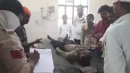 मुरैना नगर: काका ढाबा के पास मिले अज्ञात युवक की पहचान बलवीर कुशवाहा के रूप में हुई, पुलिस जांच में जुटी