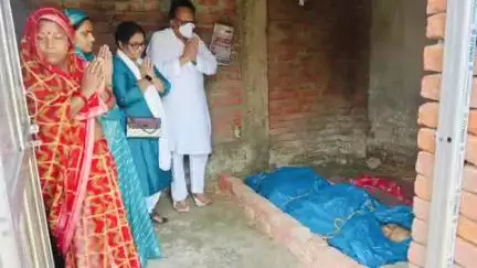 दुःखद घटना 😪
---------------------

👉 दिनांक 14/06/2025 को रात्रि के 10 बजे मेरी पत्नी के मामा जी ग्राम कैथी , थाना पचरुखी , जिला सिवान निवासी गौरी शंकर राम जी का लम्बी बीमारी के बाद देहान्त हो गया .