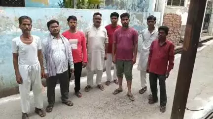 बांगरमऊ: मोहल्ला हटिया दरगाह शरीफ रोड पर हो रहे सड़क निर्माण का लोगों ने किया विरोध #jansamasya