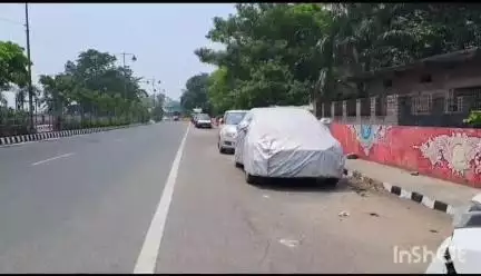 ସମ୍ବଲପୁର ମ୍ୟୁନିସିପାଲଟି: ମହାନଗର ନିଗମ ଅନ୍ତର୍ଗତ ରିଙ୍ଗ ରୋଡ଼ ରେ ବର୍ଷ ତମାମ ବେଆଇନ ଭାବେ ରାସ୍ତାରେ ହେଇଛି ଗାଡି ପାର୍କିଂ #jansamasya