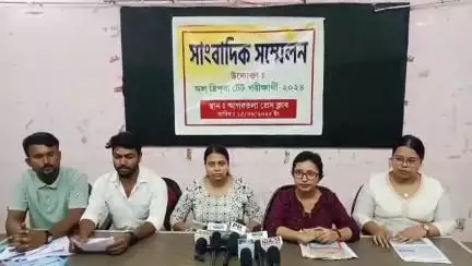 মোহনপুর: ফের ন্যায্য নম্বর প্রাপ্তির দাবিতে সোচ্চার হলেন টেট পরীক্ষার্থীরা