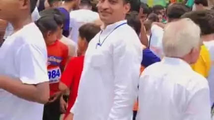 चरखी दादरी: कुरुक्षेत्र में 11वें अंतर्राष्ट्रीय योग दिवस पर योग मैराथन का आयोजन, चरखीदादरी से लोगों ने की शिरकत