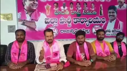 సిరిసిల్ల: కాంగ్రెస్ ఎమ్మెల్సీ బల్మూరు వెంకట్ ఎమ్మెల్యే రాజేందర్ రెడ్డి మాటలపై మండిపడ్డ బిఆర్ఎస్ నాయకులు కంచర్ల రవి గౌడ్
