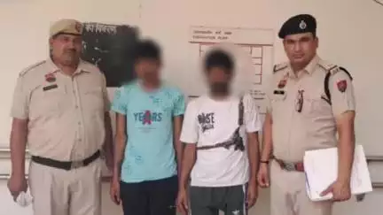 झज्जर: बहादुरगढ़: बातों में उलझाकर महिला के कानों के बाले ले जाने के मामले में दो आरोपी गिरफ्तार