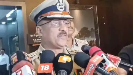 ଭୁବନେଶ୍ବର ମ୍ୟୁନିସିପାଲଟି କର୍ପୋରେସନ: ରଥ ଯାତ୍ରା ପାଇଁ ପଞ୍ଚମ ସୁରକ୍ଷା ବୈଠକ, ଡିଜିପି କ୍ୟାମ୍ପ ଅଫିସରେ ପ୍ରତିକ୍ରିୟା ରଖିଲେ ପୋଲିସ ମହାନିର୍ଦେଶକ ୱାଇବି ଖୁରାନିଆ