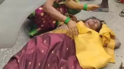 గంగాధర నెల్లూరు: ఎస్ఆర్ పురంలో మహిళలను ఢీకొన్న బైక్