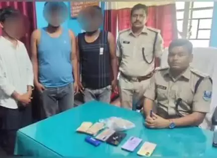 पूर्णिया पूर्व: केहाट थाना ने 308.710 ग्राम स्मैक के साथ चार तस्करों को किया गिरफ्तार, भेजा गया न्यायिक हिरासत में