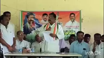 పరిగి: పేదవారి కలలను నెరవేర్చడమే ఇందిరమ్మ ప్రభుత్వ లక్ష్యం:మరికల్ గ్రామంలో ఇండ్ల ప్రోసిడింగ్ల పంపిణీలో MLA రామ్మోహన్ రెడ్డి