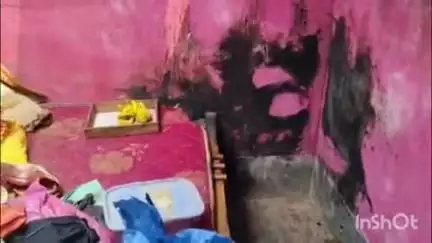 बड़हरा: फुहा गांव स्थित घर में बिजली के शॉर्ट सर्किट से आग लगने से 6 से 7 लाख रुपए का सामान जलकर राख हुआ