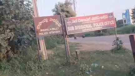 భూపాలపల్లి: భూపాలపల్లి పోలీస్ స్టేషన్ పరిధిలో జాతీయ మెగా లోక్  అదాలత్ లో 1310 కేసులు పరిష్కరించబడ్డాయి :  వెల్లడించిన నరేష్ కుమార్