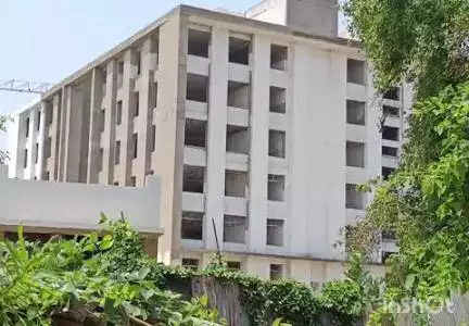 महुआ: बिहार मेडिकल सर्विसेज एंड इंफ्रास्ट्रक्चर कॉरपोरेशन लिमिटेड के प्रबंध निदेशक ने महुआ मेडिकल कॉलेज का किया निरीक्षण