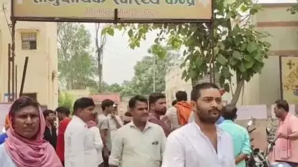 बदलापुर: पूरा मुकुंद गांव में हाईटेंशन तार गिरने से ट्रैक्टर चालक की हुई मौत, परिजनों में है शोक का माहौल