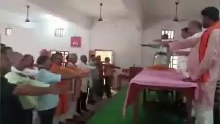 जयसिंहपुर: राज मांटेसरी स्कूल में विकसित भारत का अमृत काल सेवा सुशासन 11वें वर्ष का कार्यक्रम हुआ संपन्न