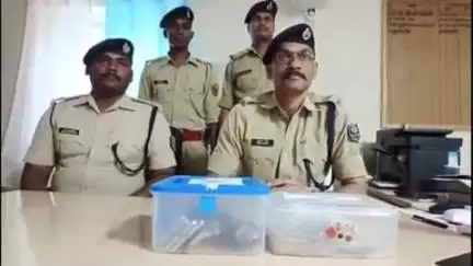 बिहार: सोहसराय चौक पर कार से पिस्टल, कारतूस और देशी कट्टा बरामद, कार सवार 3 लोग गिरफ्तार