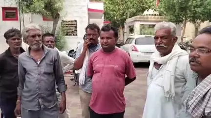 सुमेरपुर: देसी शराब के ठेके पर युवक की तबीयत बिगड़ने से हुई मौत, परिजनों की रिपोर्ट के बाद पुलिस ने शव का करवाया पोस्टमार्टम