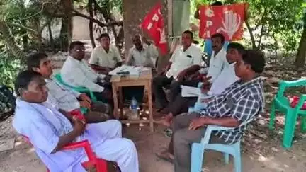 कुंडहित: प्रखंड मुख्यालय में भारतीय कम्युनिस्ट पार्टी की जिला कार्यकारिणी की हुई बैठक, 8वें जिला सम्मेलन पर हुई चर्चा