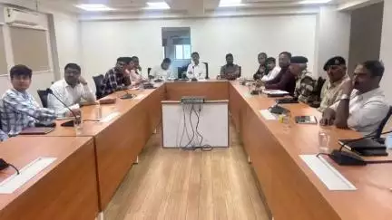 ગરૂડેશ્વર: અધિક કલેક્ટરને અધ્યક્ષતામાં આંતરરાષ્ટ્રીય યોગ દિવસની ઉજવણીના સુચારું આયોજન અંગે એકતાનગર ખાતે બેઠક યોજાઈ