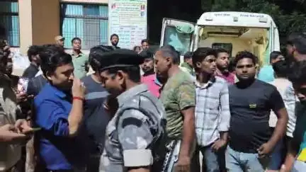 त्रिवेणीगंज: लक्ष्मीनियां सड़क हादसे में बाइक सवार दंपती की मौत