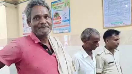 अस्थावां: अस्थावां थाना पुलिस ने निजामपुरा गांव से न्यायालय के दो वारंटियों को किया गिरफ्तार