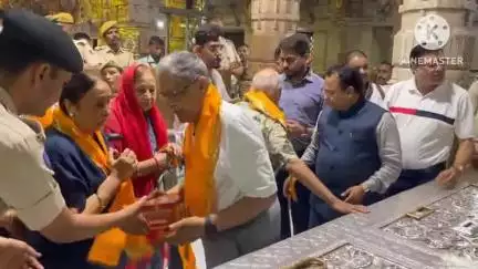 भदेसर: राजस्थान हाईकोर्ट की जज नूपुर भाटी ने मंडफिया स्थित भगवान सांवलिया सेठ के मंदिर में किए दर्शन