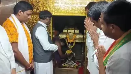 పెద్దపల్లి: ఓదెల మల్లికార్జున స్వామిఆలయంలో ప్రత్యేక పూజలు నిర్వహించిన మంత్రి వివేక వెంకటస్వామి