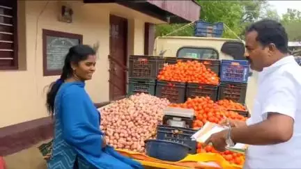 வேடசந்தூர்: வாரச்சந்தையை ஏலம் விடாமல் பேரூராட்சி நிர்வாகமே வசூல் செய்ய வேண்டும் பாமக கையெழுத்து இயக்கம் #localissue