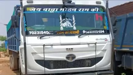 नारनौल: जिला प्रशासन और पुलिस विभाग की टीम ने अवैध खनन पर कार्रवाई करते हुए 10 वाहनों पर 31.5 लाख का जुर्माना लगाया