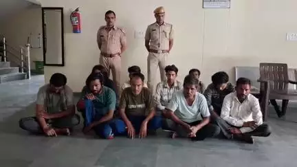 चूरू: कोतवाली पुलिस ने एरिया डोमिनेशन अभियान के तहत ओम कॉलोनी सहित शहर से 10 लोगों को किया गिरफ्तार