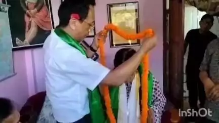 দার্জিলিং-পালবাজার: দার্জিলিংয়ে সুভাষ ঘিসিং সর্বোচ্চ নাগরিক সম্মানে সম্মানিত করা হল রেনুলিনা সুব্বাকে