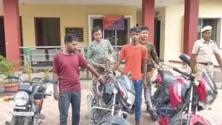 মৰিগাঁও: আৰক্ষীৰ জালত তিনিটা মটৰ চাইকেল চোৰ, ঘটনা সন্দৰ্ভত সদৰ আৰক্ষী থানাত ভাৰপ্ৰাপ্ত আৰক্ষী বিষয়াৰ সংবাদ মেল