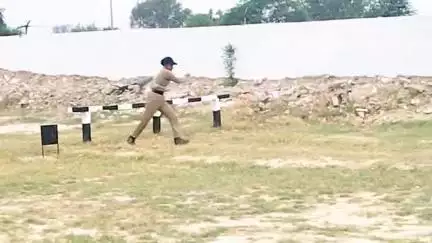 शिकोहाबाद: जेएस में सीएटीसी 2 कैंप के सेशन में एनसीसी कैडेट्स का टेंट पिचिंग, योग, पीटी, परेड के बाद ऑप्टिकल ट्रेनिंग टेस्ट आयोजित