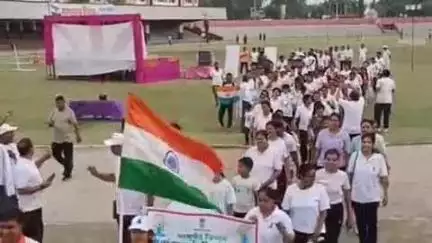 लाडपुरा: योग दिवस से पूर्व 'रन फॉर योगा' का उम्मेद सिंह स्टेडियम में आयोजन, युवाओं में उत्साह दिखा