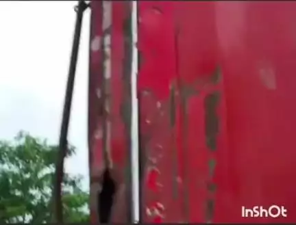 अकबरपुर: बाराबंकी की PS-4 कंपनी पर घटिया ट्राले बेचने का आरोप, अंबेडकरनगर में सैकड़ों मोटर मालिकों ने की शिकायत