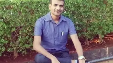 सहजनवा: हरपुर बुदहट थाना क्षेत्र के ग्राम पंचायत धोबौली में पति-पत्नी के बीच विवाद में पति ने पंखे से लटककर दी जान