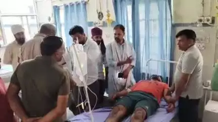 श्रीकरणपुर पदमपुर मार्ग पर भीषण हादसा, कार की ब्रेक फेल होने के कारण ट्राले से हुई भिड़ंत