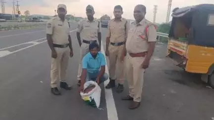 అసిఫాబాద్: వాంకిడిలో నకిలీ పత్తి విత్తనాలు పట్టివేత,ఒకరిపై కేసు నమోదు చేసిన వాంకిడి ఎస్ఐ ప్రశాంత్