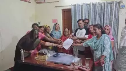 बिरसिंहपुर: कोठी नप के उपयंत्री को हटाने के लिए पार्षदों का मोर्चा, अध्यक्ष को ज्ञापन, राज्यमंत्री को पत्र