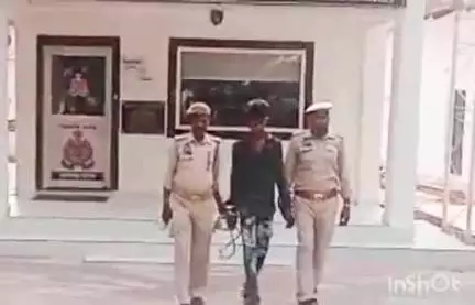 मड़ावरा: नाराहट थाना क्षेत्र से नाबालिग लड़की के साथ दुष्कर्म के एक आरोपी को सैदपुर गाँव के तिराहे से पुलिस ने किया गिरफ्तार