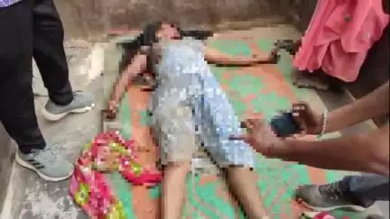 नारायणपुर: ओरछा में शिक्षक ने पत्नी की धारदार हथियार से गला रेत कर की हत्या, सह आरोपी भाई फरार