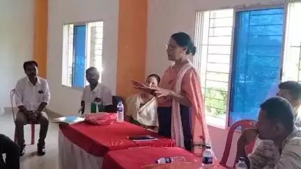 গোৰেশ্বৰ ভাগ: গোৰেশ্বৰত অনুষ্ঠিত হোৱা অল্টাৰনেটিভ পাৰ্টি অৱ বড়োলেণ্ডৰ সভাত উপস্থিত থাকে সভানেত্ৰী অঞ্জলি দৈমাৰী