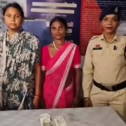 रायपुर: गोलबाजार, मौदहापारा थाना क्षेत्र में भीड़ का फायदा उठाकर चोरी करने वाले महिला गिरोह के 4 सदस्य गिरफ्तार