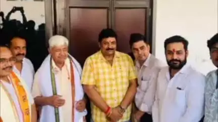 खुर्जा: खुर्जा के गांव फतेहपुर पहुंचे विश्व हिंदू परिषद के राष्ट्रीय अध्यक्ष, संगठन को मजबूत करने का किया आह्वान