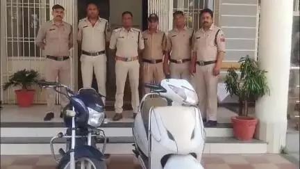 सिवनी: कोतवाली पुलिस ने बाइक चोरी की वारदातों का पर्दाफाश किया, 2 चोर गिरफ्तार, चोरी की 2 बाइक बरामद